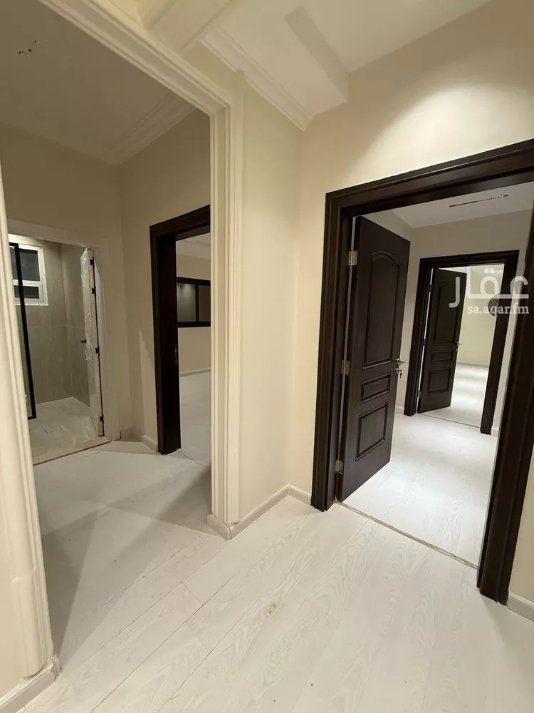 فيلا للبيع في شارع الأصبهاني, حي إشبيلية, مدينة الرياض, منطقة الرياض صورة 4