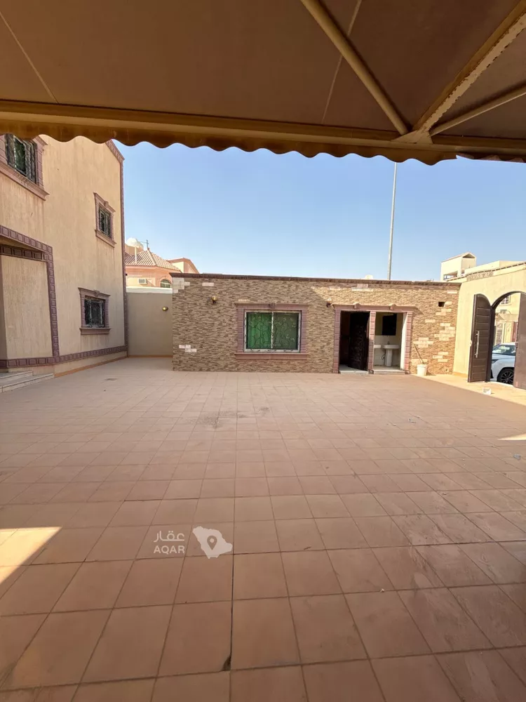 فيلا للبيع في شارع الجدين, حي إشبيلية, مدينة الرياض, منطقة الرياض 10