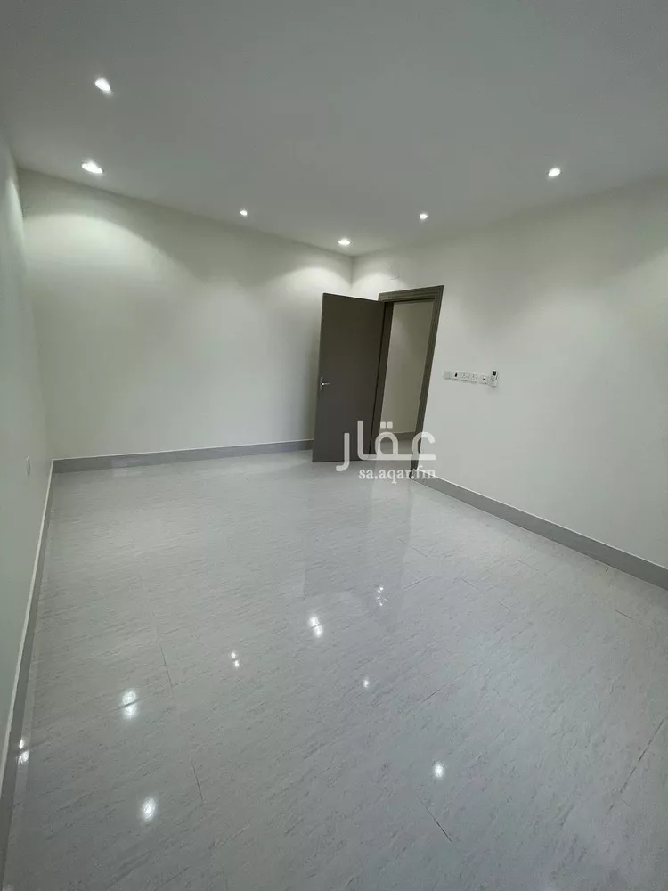 شقة للإيجار في شارع الشيخ حسن بن حسين بن علي, حي إشبيلية, مدينة الرياض, منطقة الرياض صورة 5