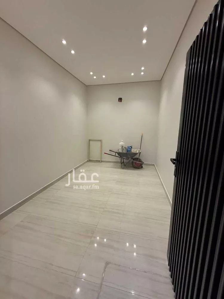 فيلا للبيع في شارع الواديان, حي اليرموك, مدينة الرياض, منطقة الرياض صورة 3
