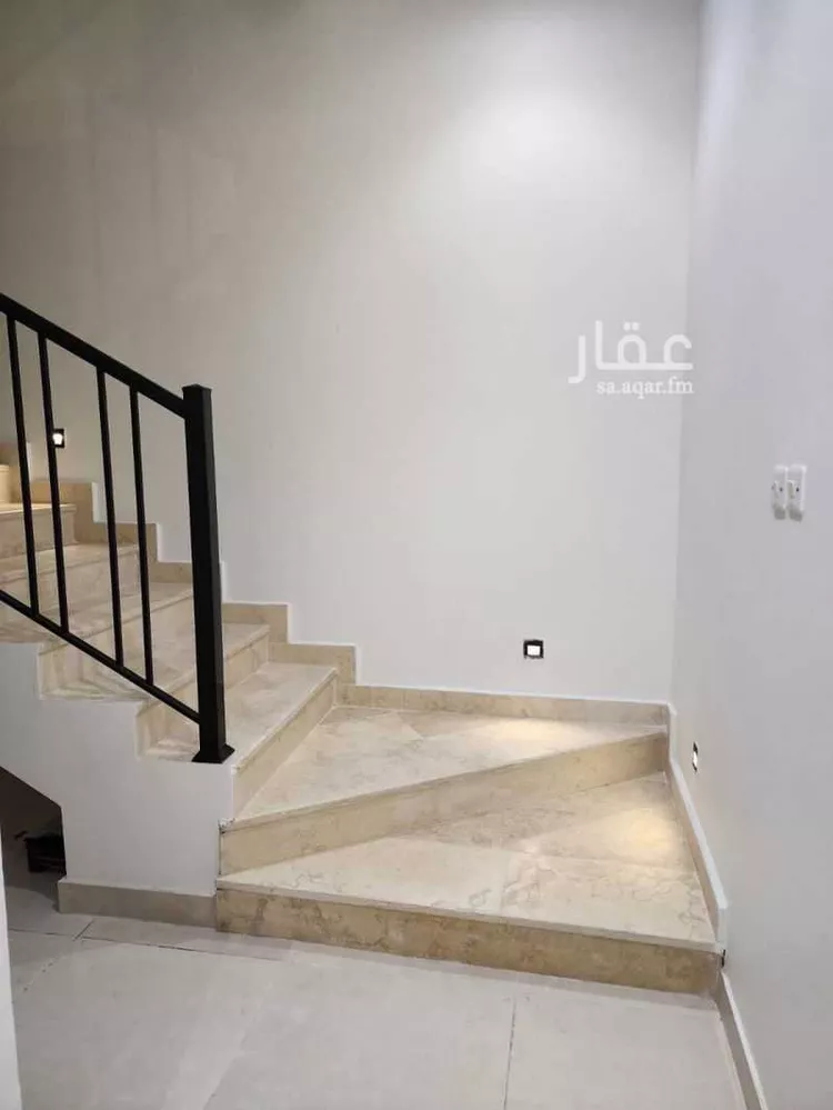 فيلا للإيجار في شارع تمام بن عمرو, حي الراكة الجنوبية, مدينة الخبر, المنطقة الشرقية صورة 5