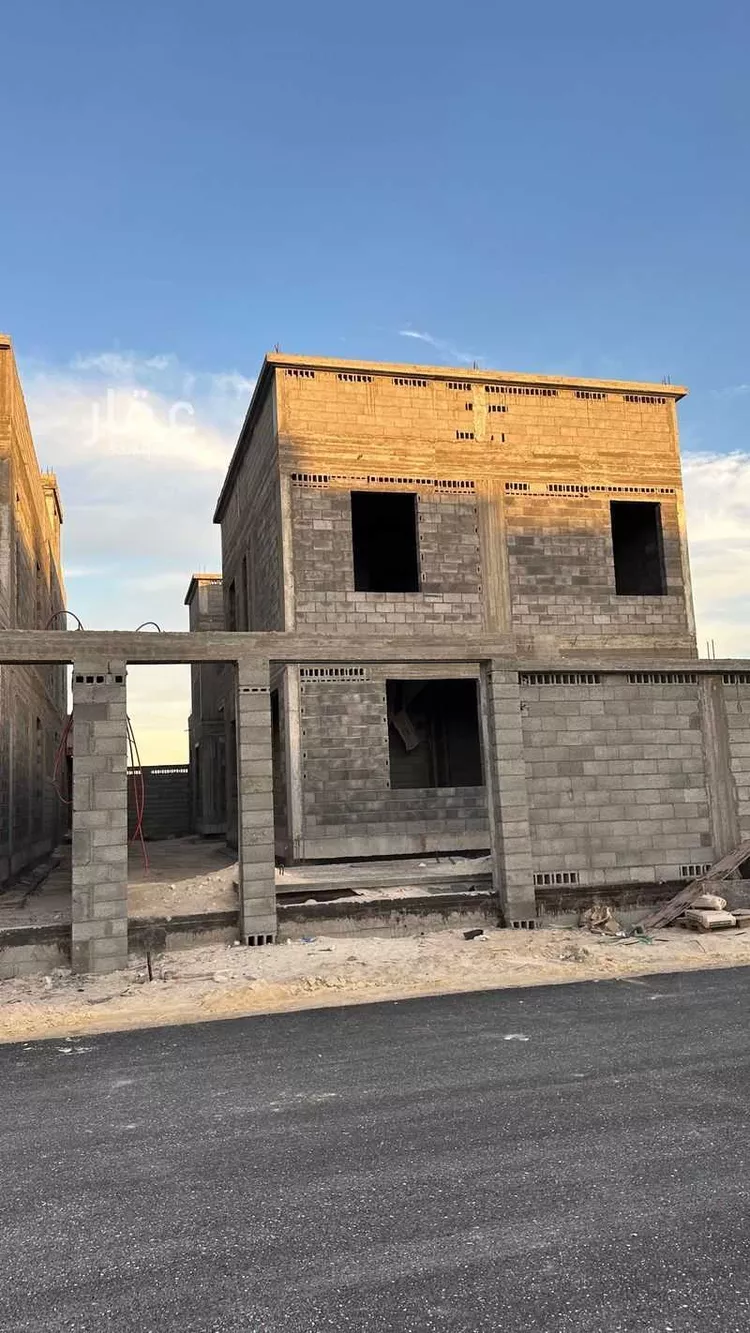 فيلا للبيع في شارع العوسج, حي الشاطئ, مدينة الخفجي, المنطقة الشرقية