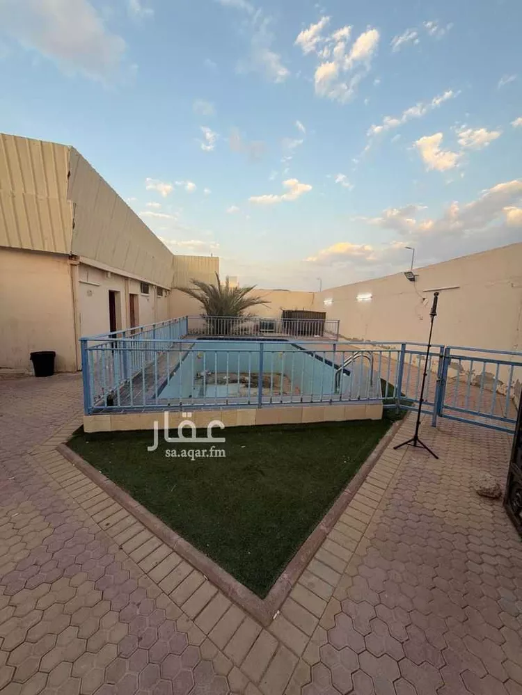 Rest House for Sale in Medina Warqan