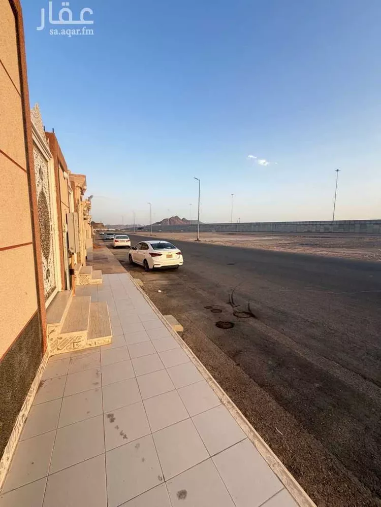 دور للبيع في شارع يحيىى بن عبدالرحمن الازدي, حي العزيزية, مدينة المدينة المنورة, منطقة المدينة المنورة صورة 3