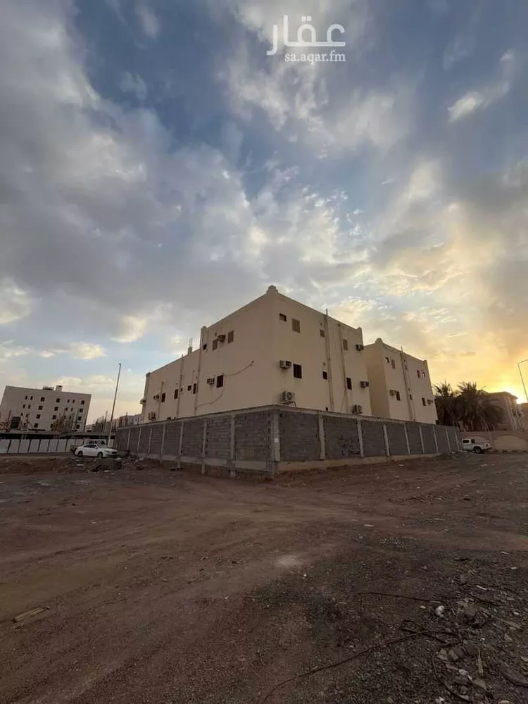 عمارة للبيع في شارع عبدالله ابن محمد ابن ابي شيبة, حي الدفاع, مدينة المدينة المنورة, منطقة المدينة المنورة 6