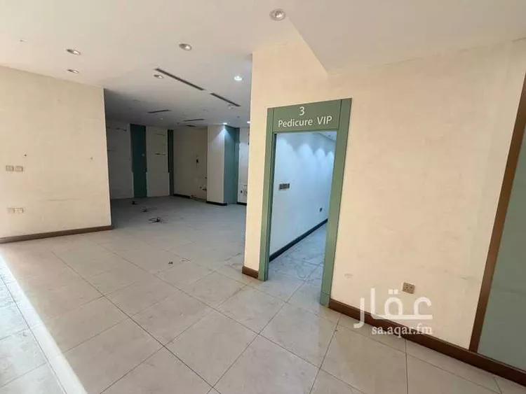محل للإيجار في شارع عبدالرحمن بن ابي بكره, حي الراية, مدينة المدينة المنورة, منطقة المدينة المنورة 11