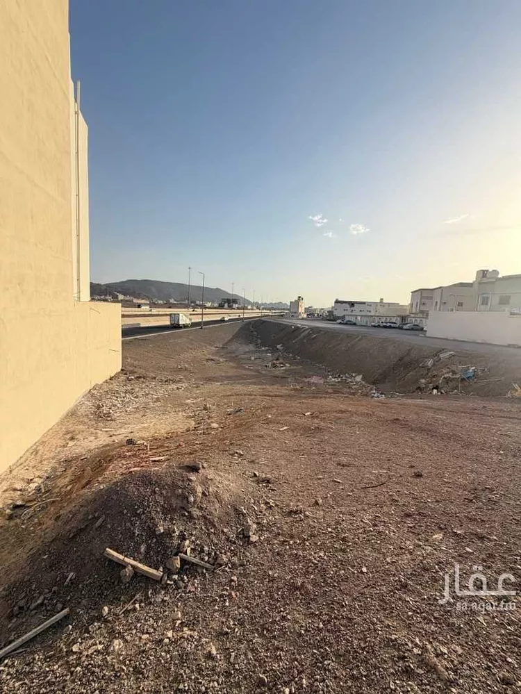 أرض للبيع في شارع اسعد بن محمود العجلي, حي أبوكبير, مدينة المدينة المنورة, منطقة المدينة المنورة 6