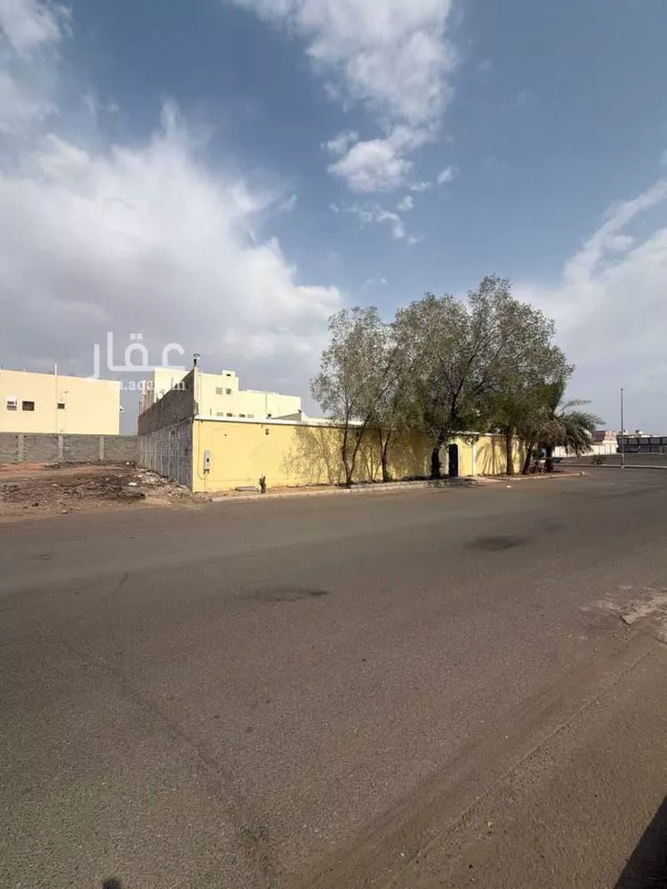 Land for Sale in Medina Ad Duwaikhilah صورة 2