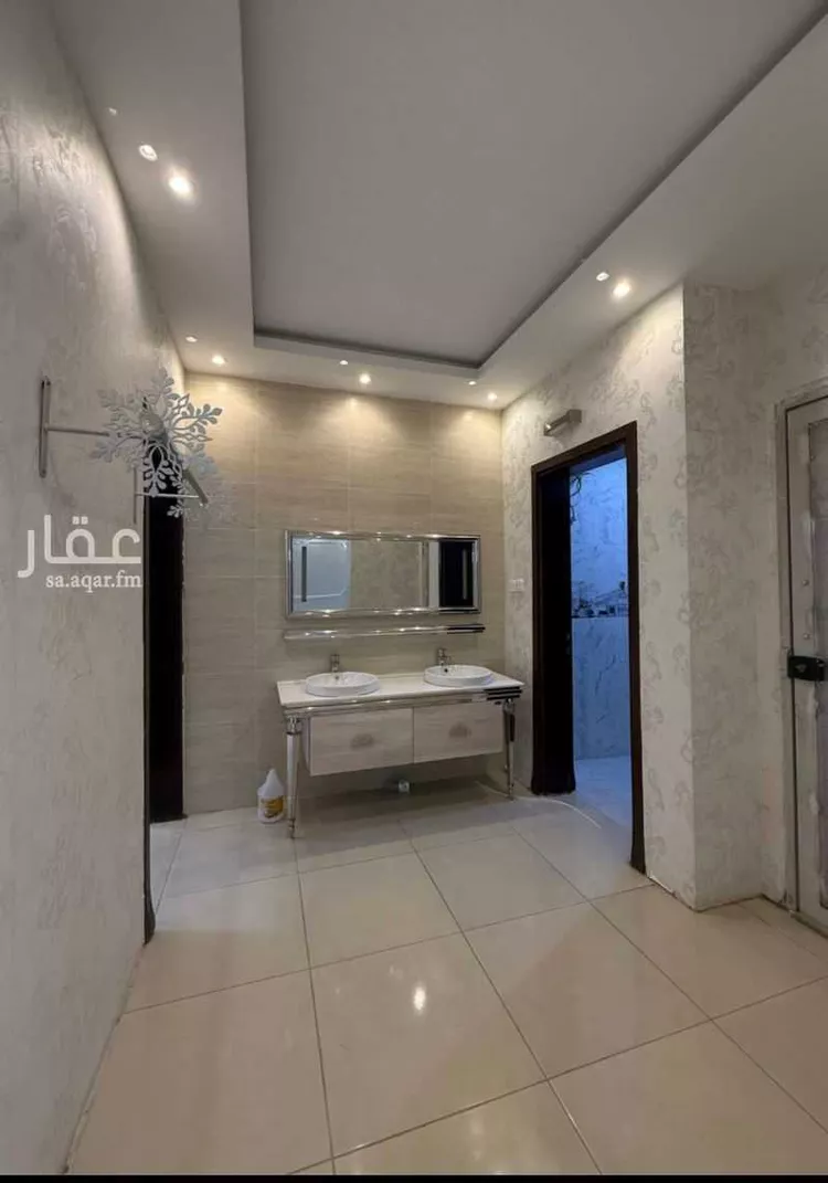 فيلا للبيع في شارع سعد بن ابراهيم بن عبدالرحمن, حي الدفاع, مدينة المدينة المنورة, منطقة المدينة المنورة صورة 2