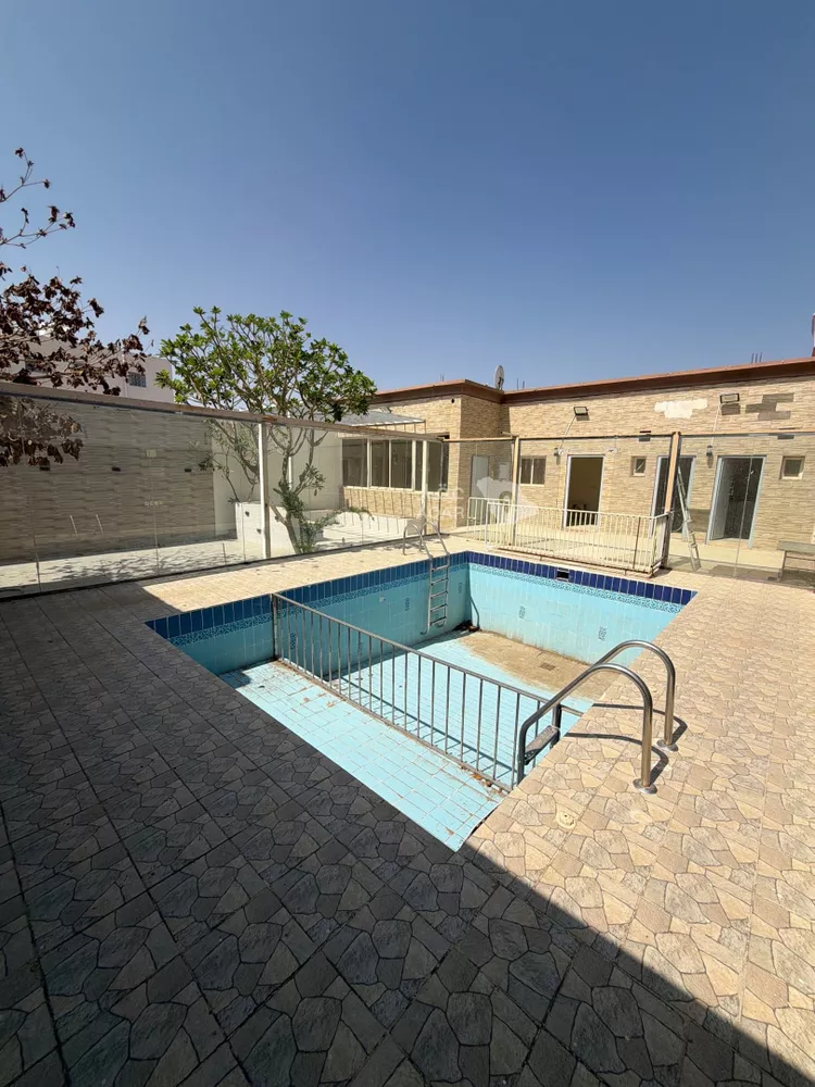 Rest House for Sale in Medina As Sikkah Al Hadid 12