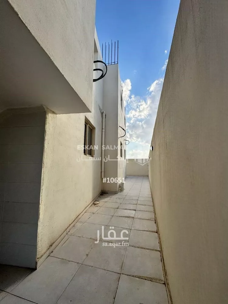 دور للبيع في شارع دباس ابن راشد, حي الخضراء, مدينة المدينه المنوره, منطقة المدينة المنورة صورة 3