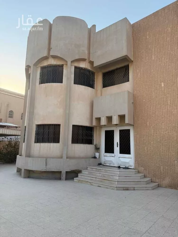 فيلا للبيع في شارع تاج الرؤساء, حي الربوة, مدينة الرياض, منطقة الرياض صورة 5