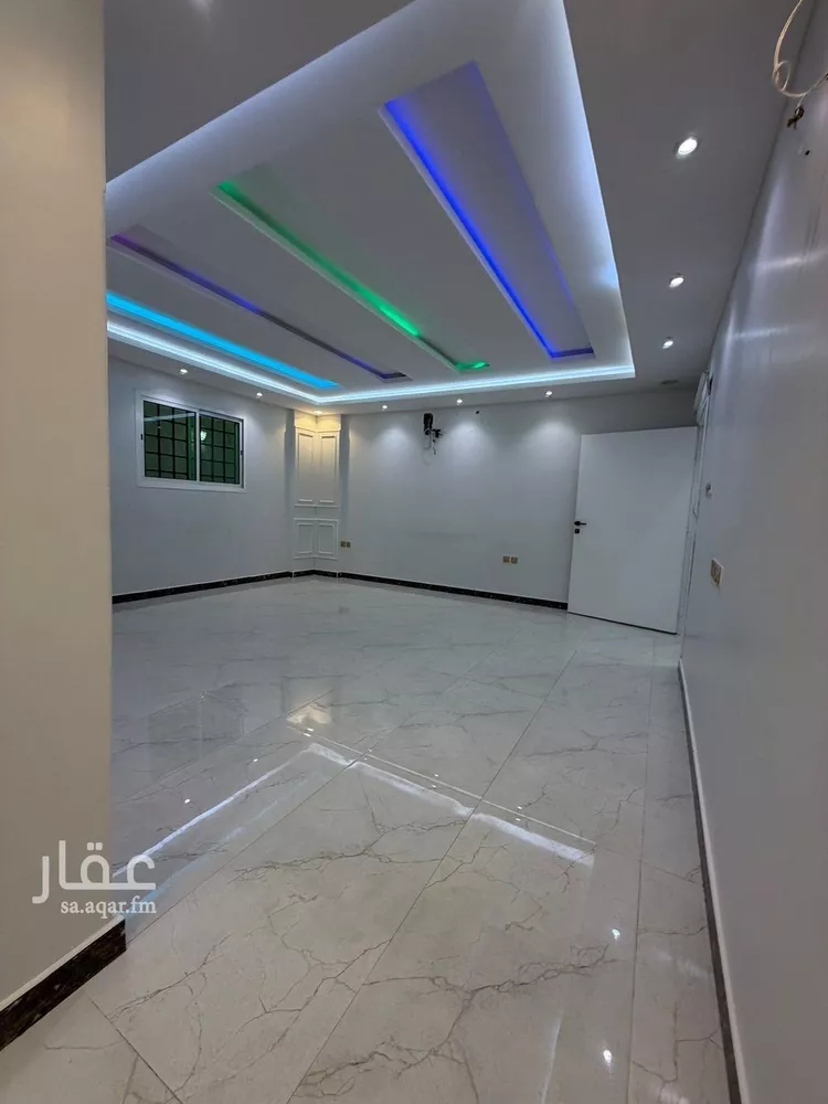 Floor for Rent in Riyadh Tuwaiq 18