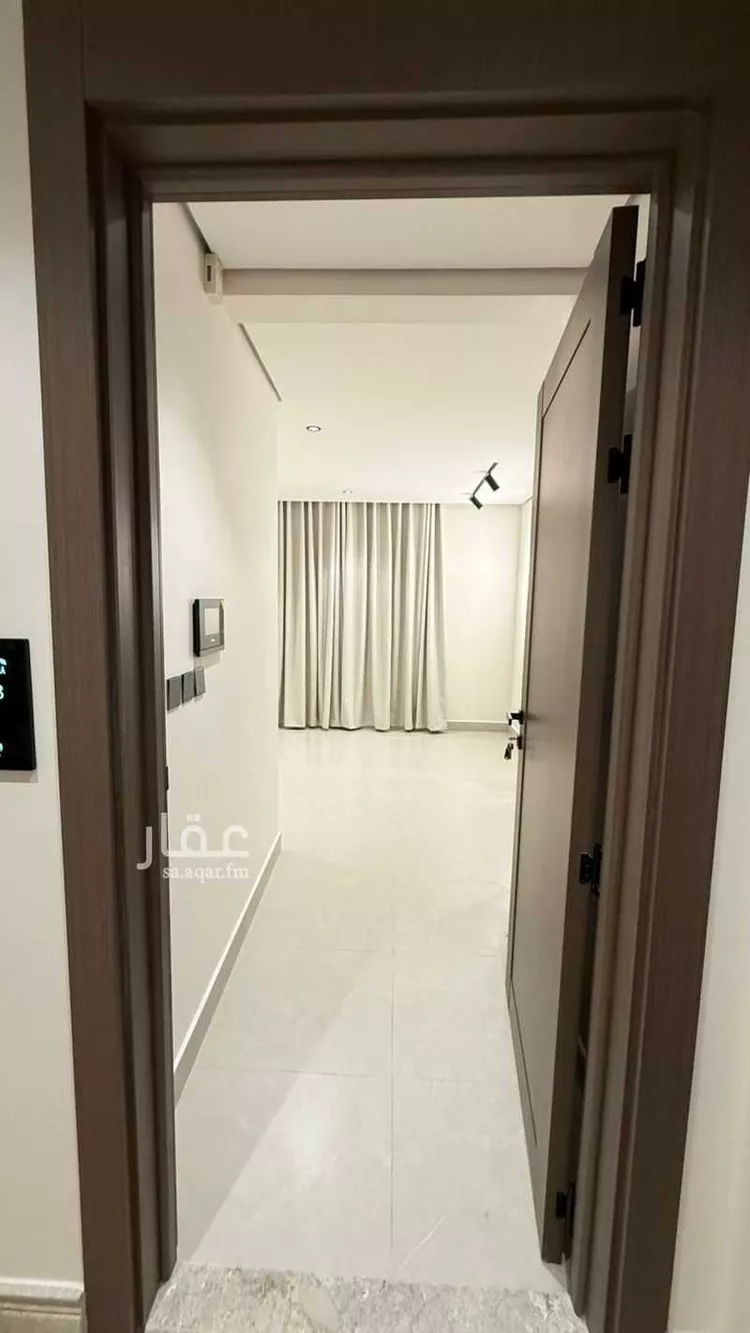 شقة للإيجار في شارع أبي برزة الأسلمي, حي الضباط, مدينة الرياض, منطقة الرياض