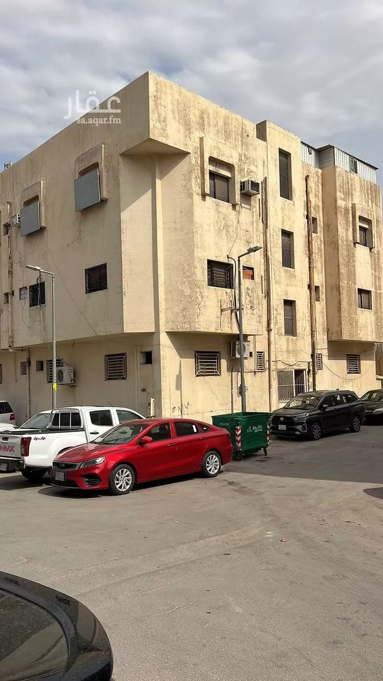 عمارة للبيع في شارع ثابت بن عدي, حي الضباط, مدينة الرياض, منطقة الرياض