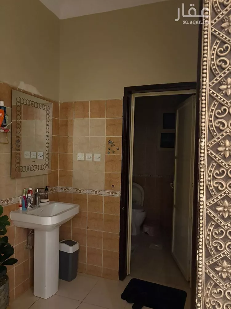 فيلا للبيع في شارع أحباب, حي الدار البيضاء, مدينة الرياض, منطقة الرياض صورة 2