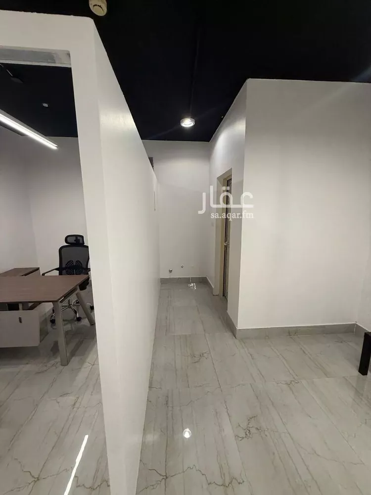 مكتب تجاري للإيجار في شارع الثمامه, حي المونسية, مدينة الرياض, منطقة الرياض صورة 3