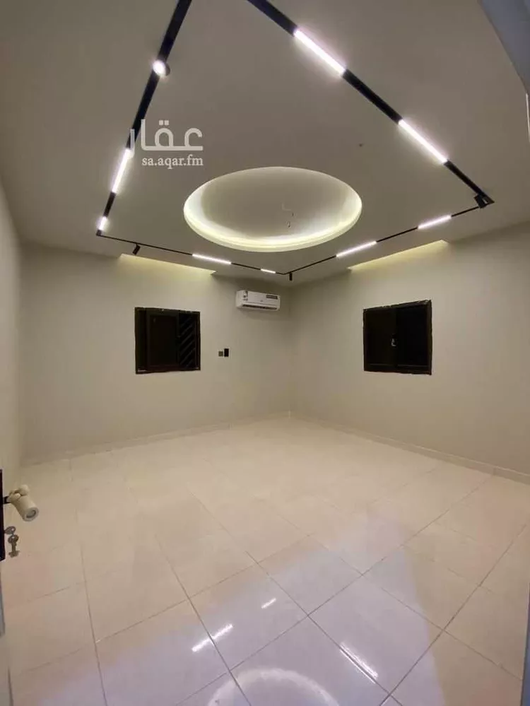 فيلا للبيع في شارع الدفاع, حي إشبيلية, مدينة الرياض, منطقة الرياض