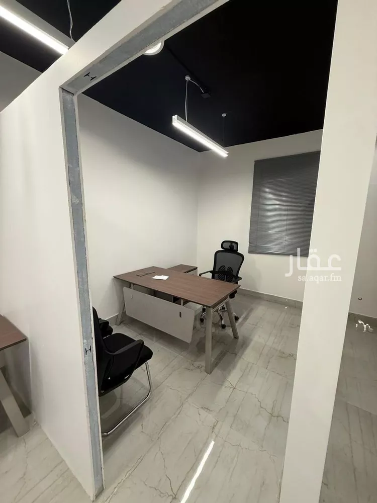 مكتب تجاري للإيجار في شارع الثمامه, حي المونسية, مدينة الرياض, منطقة الرياض صورة 2