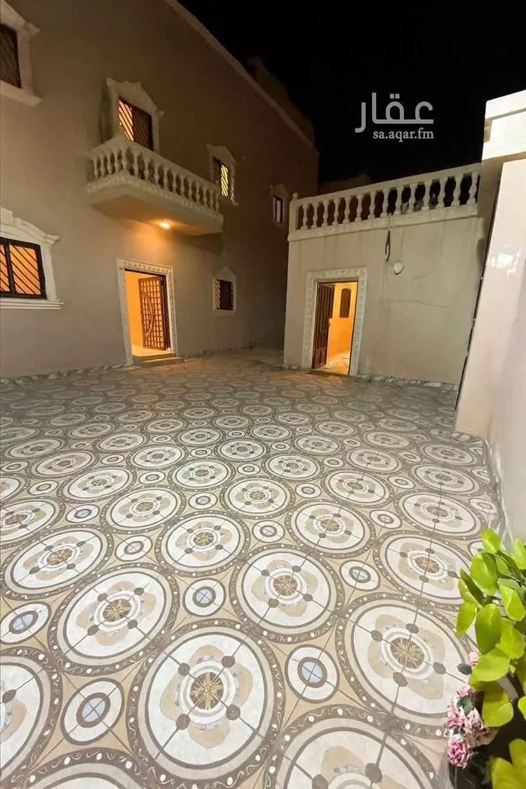 فيلا للبيع في شارع الدفاع, حي إشبيلية, مدينة الرياض, منطقة الرياض صورة 2