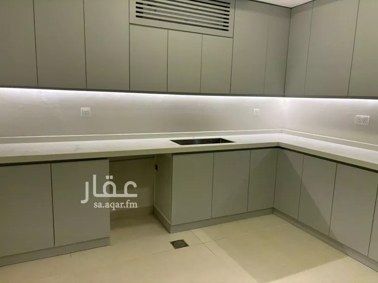 فيلا للإيجار في شارع خزامه بن يعمر , حي مطار الملك خالد الدولي, مدينة الرياض, منطقة الرياض صورة 3