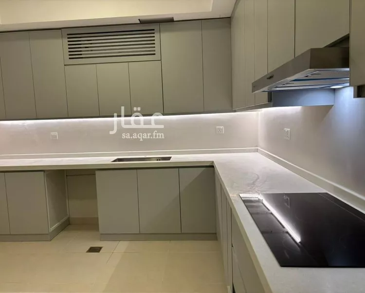 فيلا للإيجار في شارع خزامه بن يعمر , حي مطار الملك خالد الدولي, مدينة الرياض, منطقة الرياض صورة 4