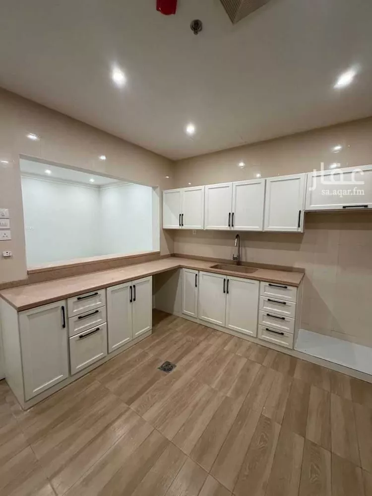 شقة للإيجار في شارع جسر الملك فهد ، حي الحمراء ، الخبر ، الخبر