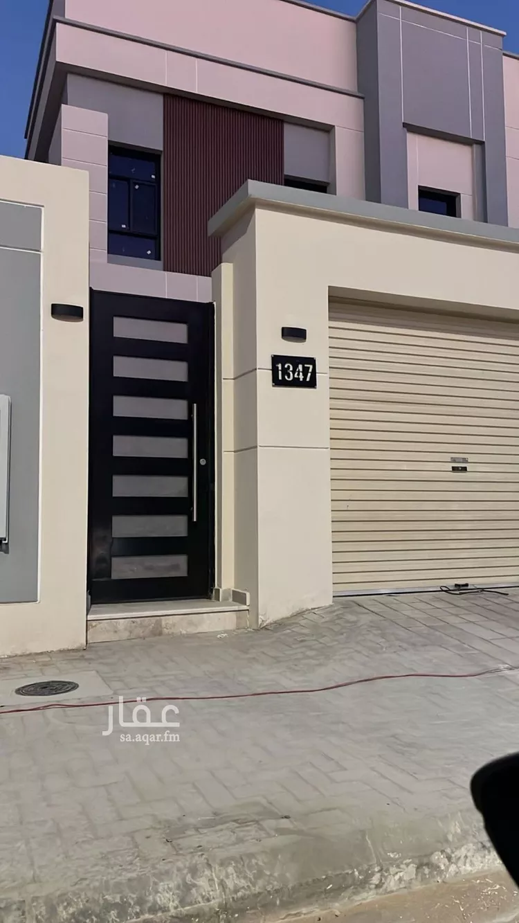 فيلا للإيجار في شارع حمزة بن عبدالمطلب, حي الجنادرية, مدينة الرياض, منطقة الرياض