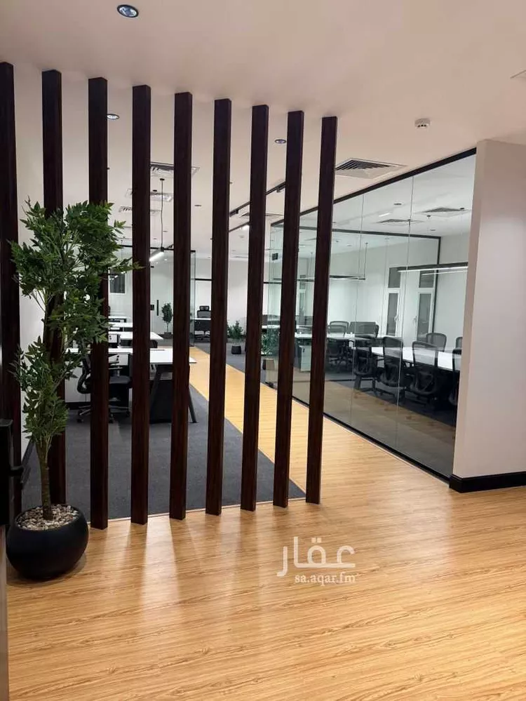 مكتب تجاري للإيجار في شارع الملك عبدالعزيز, حي الياسمين, مدينة الرياض, منطقة الرياض