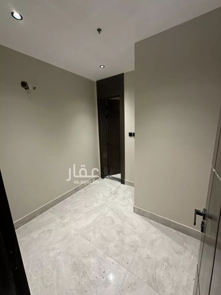 شقة للبيع في شارع عبدالرحمن بن ازهر, حي الشاطئ الشرقي, مدينة الدمام, المنطقة الشرقية صورة 4