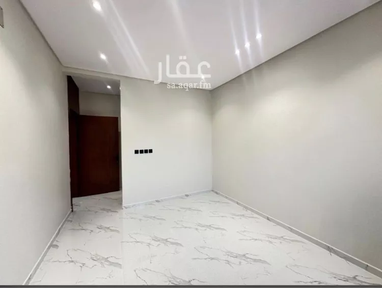 Floor for Sale in Riyadh Al Hazm 13