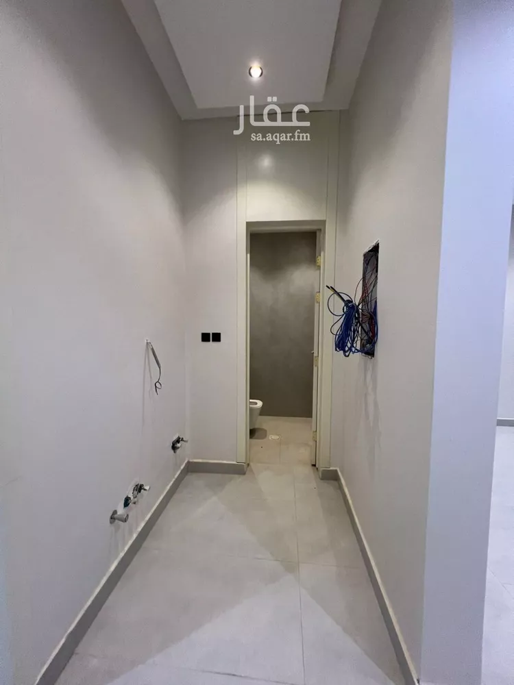 دور للبيع في شارع إبراهيم بري, حي طويق, مدينة الرياض, منطقة الرياض صورة 5