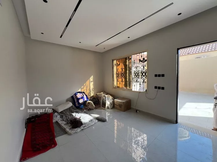 دور للبيع في شارع السعاده, حي طويق, مدينة الرياض, منطقة الرياض صورة 2