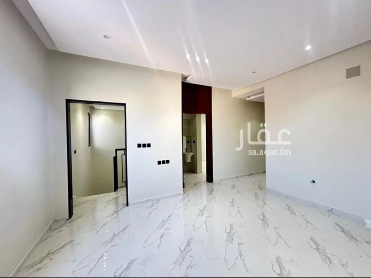 Floor for Sale in Riyadh Al Hazm 21