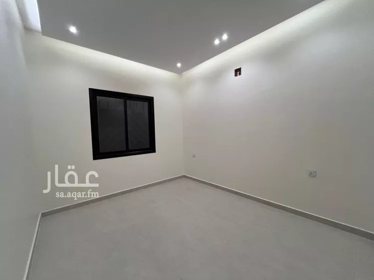 فيلا للبيع في شارع شهاب الدين بن عسكر, حي العريجاء الأوسط, مدينة الرياض, منطقة الرياض 12