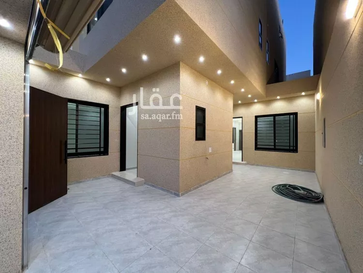 فيلا للبيع في شارع شهاب الدين بن عسكر, حي العريجاء الأوسط, مدينة الرياض, منطقة الرياض 26