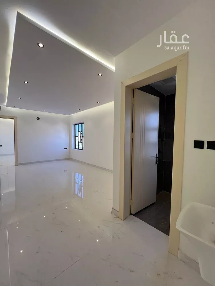 شقة للبيع في شارع سفيان بن الحكم, حي العوالي, مدينة الرياض, منطقة الرياض 8