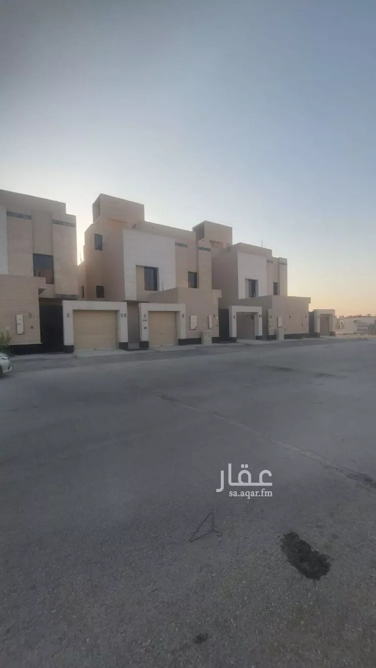 عمارة للبيع في شارع محمد بن شريك, حي البيان, مدينة الرياض, منطقة الرياض صورة 2