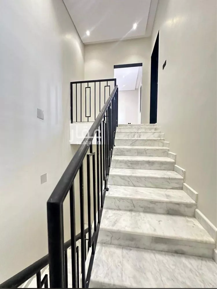 Floor for Sale in Riyadh Al Hazm 16