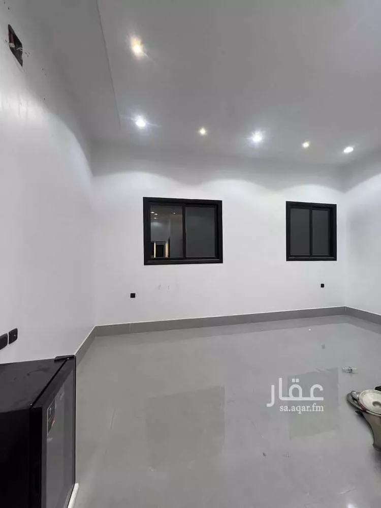 Floor for Sale in Riyadh Al Qadisiyah 13