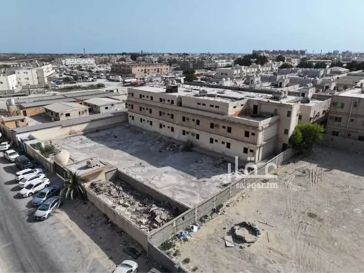 عمارة للبيع في شارع حاتم بن محمد التميمي, حي الضباب, مدينة الجبيل, المنطقة الشرقية صورة 4