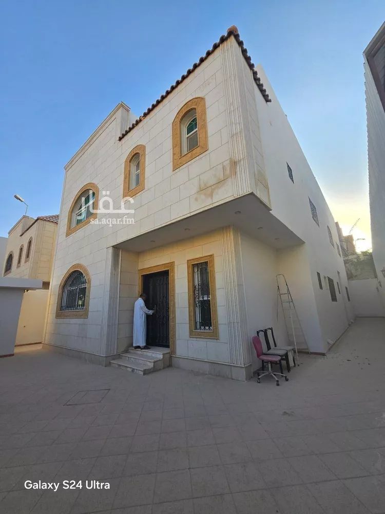 فيلا للبيع في شارع وادي فاطمة, حي الصحافة, مدينة الرياض, منطقة الرياض صورة 5