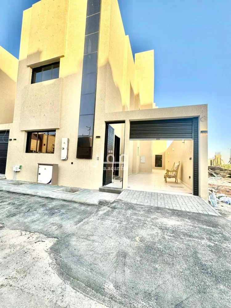 فيلا للبيع في شارع الشيخ عبدالله بن عبداللطيف ال شيخ, حي ظهرة العودة شرق, مدينة الدرعية, منطقة الرياض صورة 3