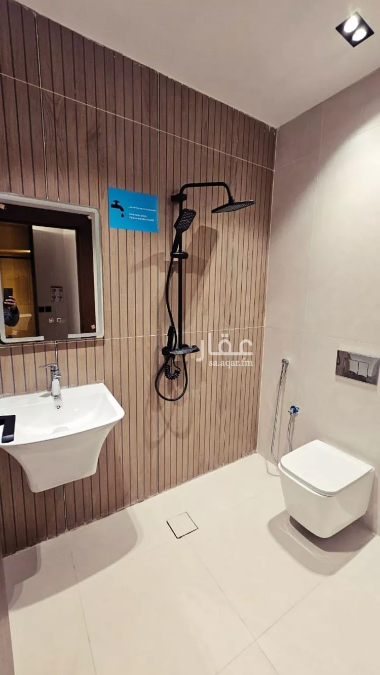 شقة للإيجار في شارع طريق الملك فهد الفرعي, حي العقيق, مدينة الرياض, منطقة الرياض صورة 5