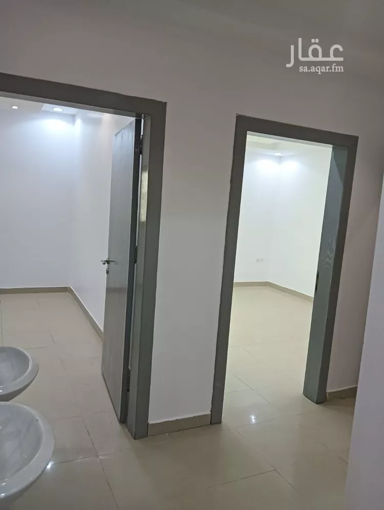 فيلا للبيع في شارع رقم 2, حي الياسمين, مدينة الرياض, منطقة الرياض صورة 4