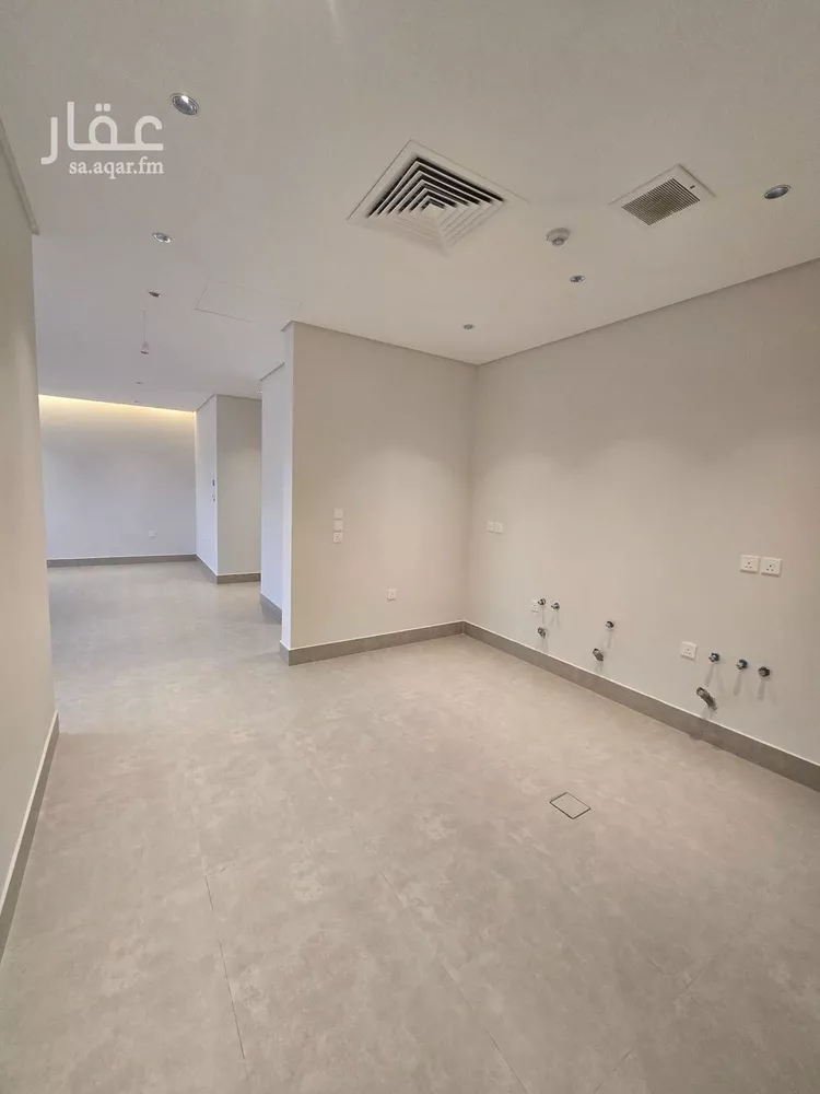 شقة للبيع في شارع عبدالرحمن بن محمد بن مسلمة الأنصاري, حي العارض, مدينة الرياض, منطقة الرياض صورة 3