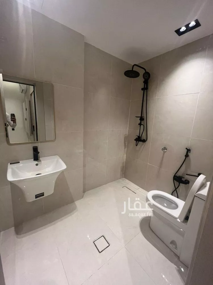 شقة للإيجار في شارع قلعة صلاح الدين, حي العقيق, مدينة الرياض, منطقة الرياض صورة 2