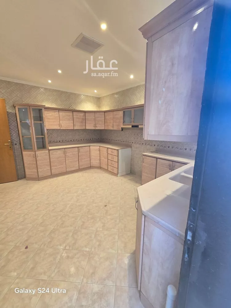 فيلا للبيع في شارع وادي فاطمة, حي الصحافة, مدينة الرياض, منطقة الرياض صورة 2