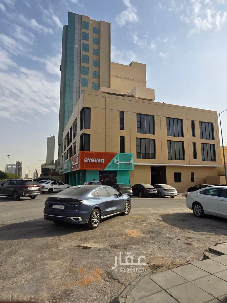 شقة للإيجار في شارع طريق الملك فهد الفرعي, حي العقيق, مدينة الرياض, منطقة الرياض