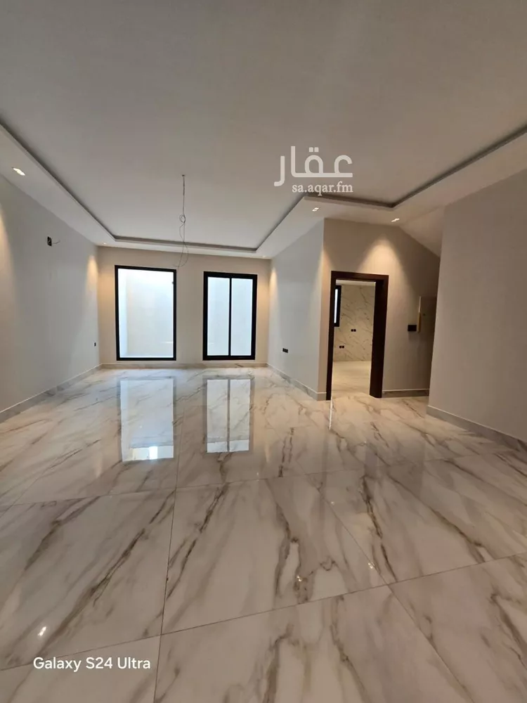 فيلا للبيع في شارع أحمد بن بكر بن بقية, حي العارض, مدينة الرياض, منطقة الرياض صورة 2